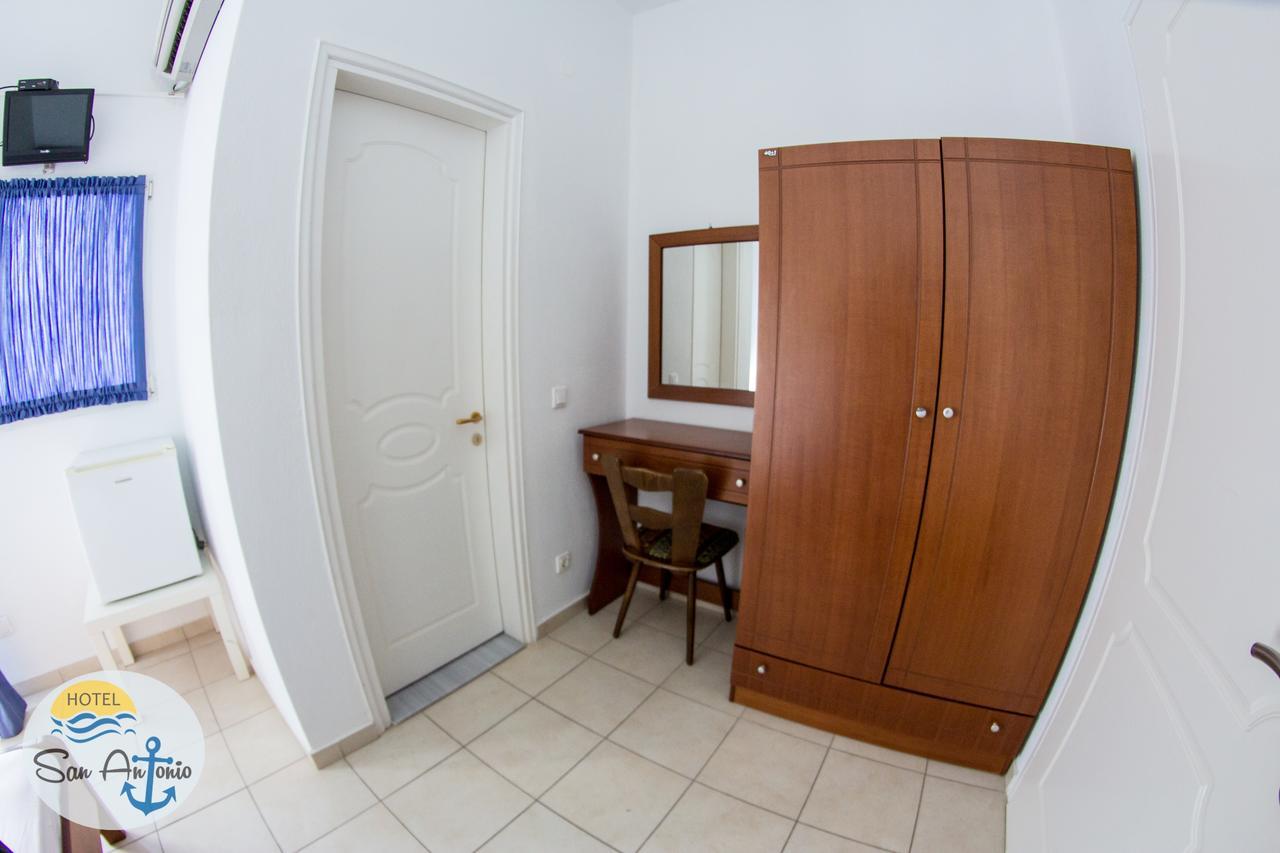 San Antonio Hotel & Apartments Megali Ammos  Bagian luar foto
